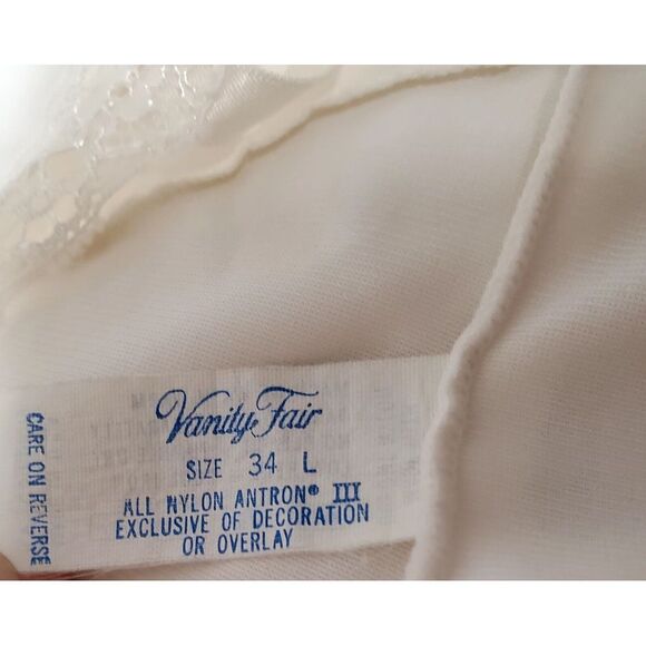 VTG Vanity Fair Slip Alabaster S/34 Lace Trim V-Neck/Hem Made USA Dupont Nylon - Picture 9 of 10